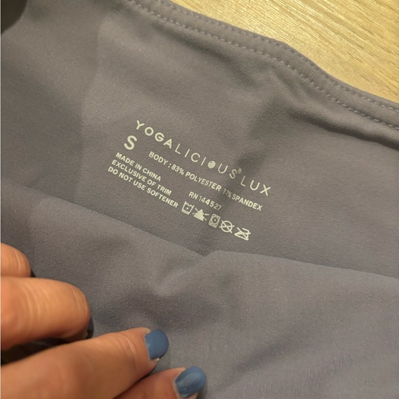 Ladies Size Small Yogalicious Light Purple 6” Bike Short3d - Good Condition - Picture 3 of 3